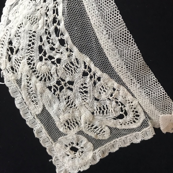 Vintage cream handmade lace collar - Picture 2 of 7